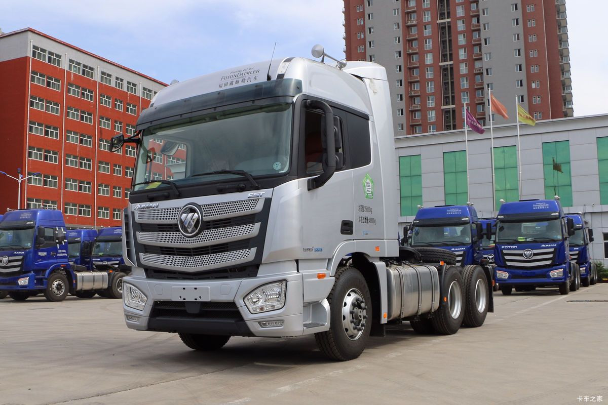 Used Foton Auman  6X4motor tractor Hot-selling truck 510hp Cheap best-selling cars