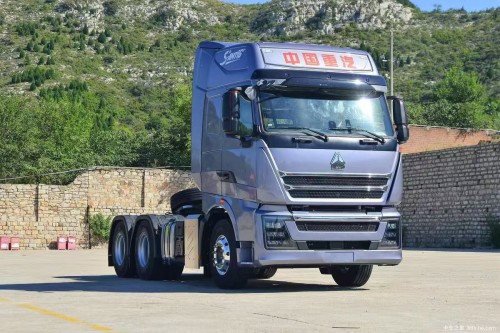 Used  HOWO，Sinotruck Hot-selling tractor 6*4，540hp